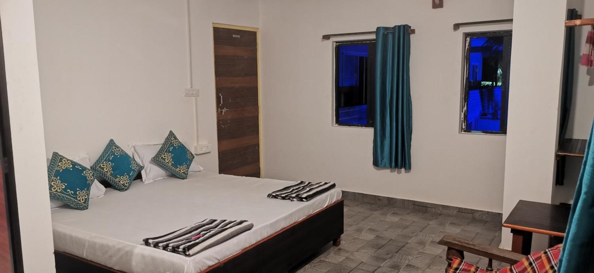 Hotel Cocks Town Arambol Zewnętrze zdjęcie